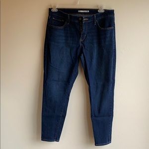 Levi’s 310 Shaping Super Skinny Jeans